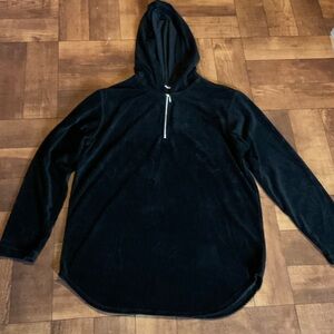 Women’s Black Zip-Up Hooded Sweater